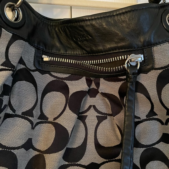 Coach Tote Bag, Like New - Picture 2 of 4